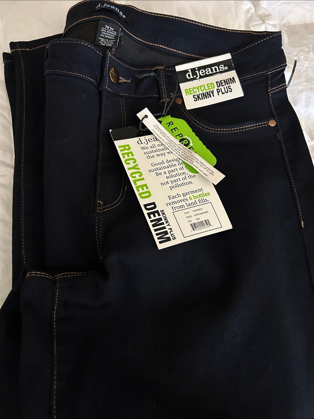d. jeans Stretch Skinny Jeans
Super dark rinse blue, super soft black dark hope